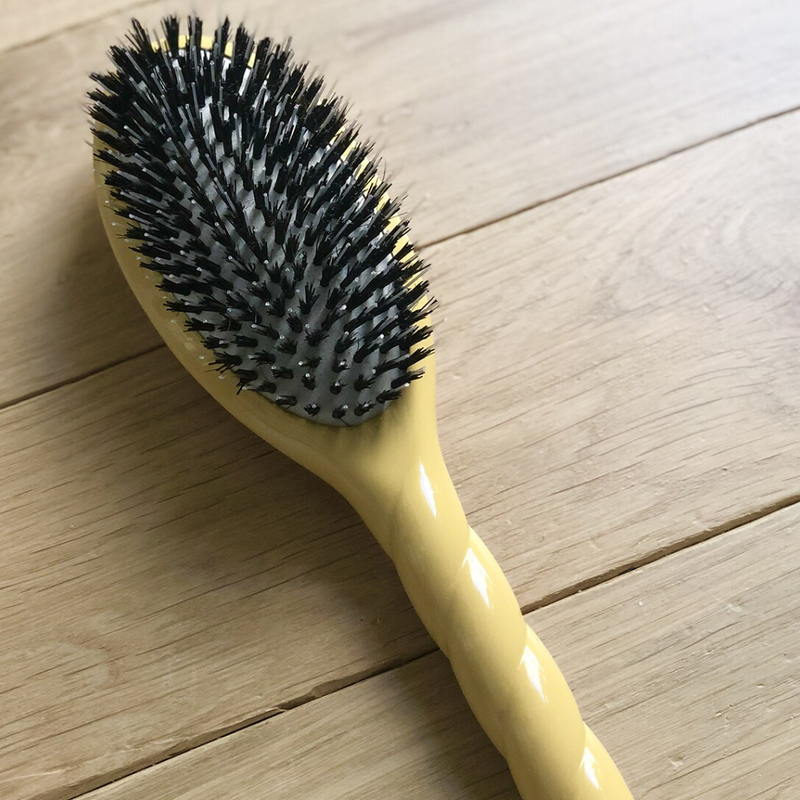 High-end hairbrush